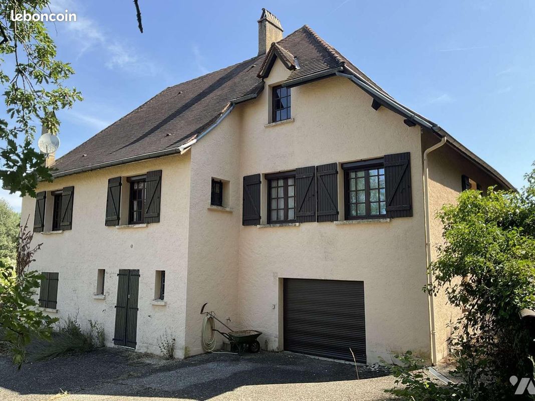Maison 7 pièces 180 m² · à Gourdon · 180 m² · 198 600 €