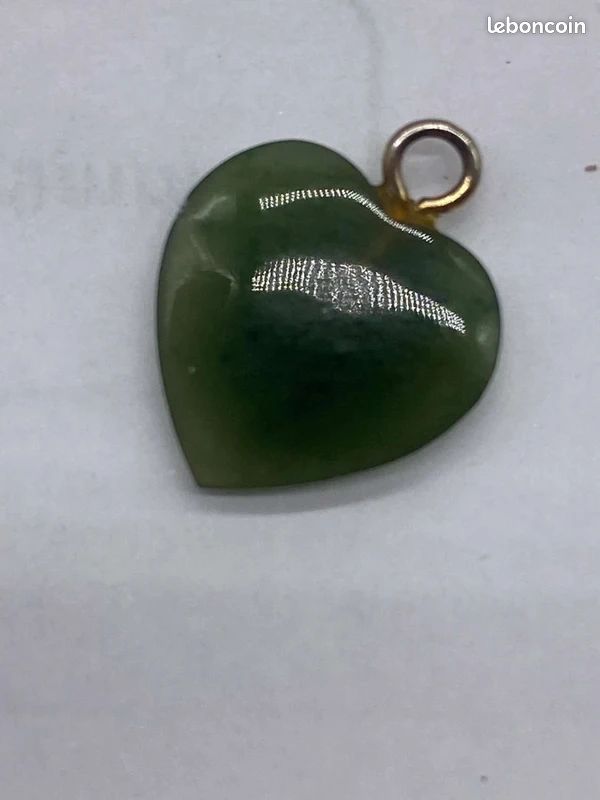 Pendentif Coeur En Jade Vert Foncé Naturel Du Vietnam, Pierre Opaque, 2,6 G