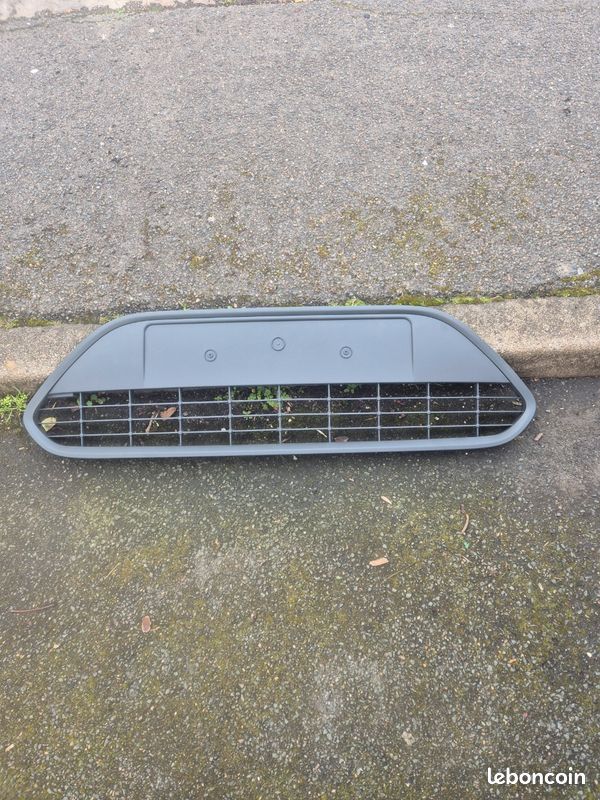 Grille de ventilation par choc ford (image 1)