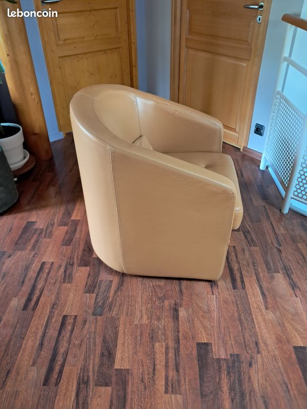 Fauteuil club cuire caramel (image 2)