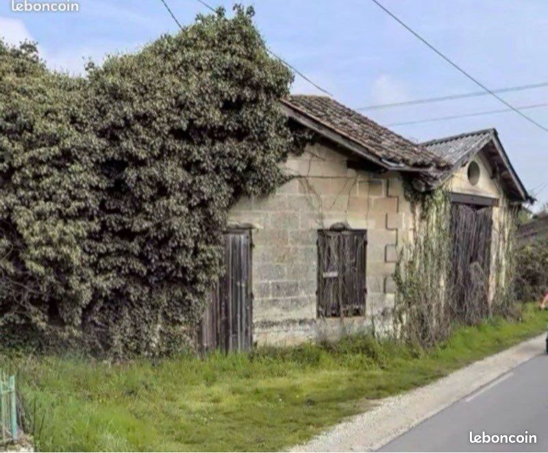 Maison 3 pièces 230 m² · à Ambarès-Et-Lagrave · 230 m² · 150 000 €