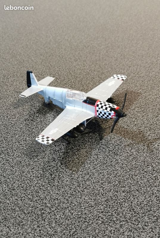 Petit avion Mustang P-51 (image 1)