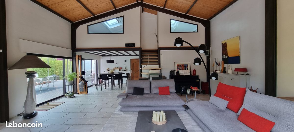 Villa familiale de 180 m2 entre Aix-en-Provence et Marseille au calme à la campagne (image 8)