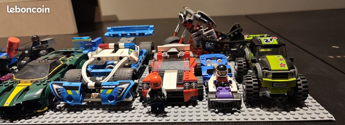 Lot véhicules LEGO officiels (image 4)