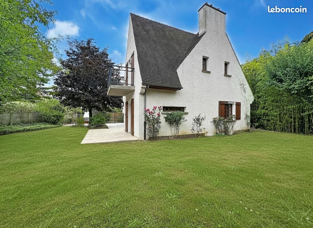 Maison 9 pièces 183 m² · à Bièvres · 183 m² · 849 000 €