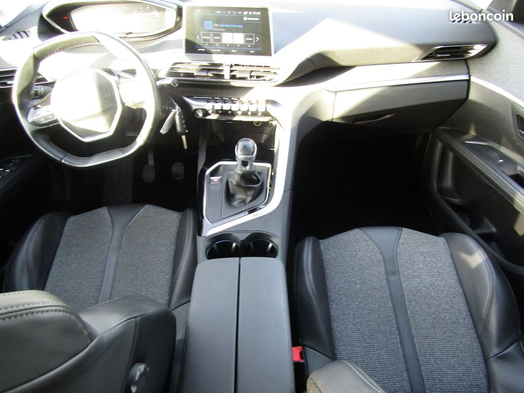 Peugeot 5008 1.5 BLUEHDI 130CH E6.C ALLURE S&S (image 5)