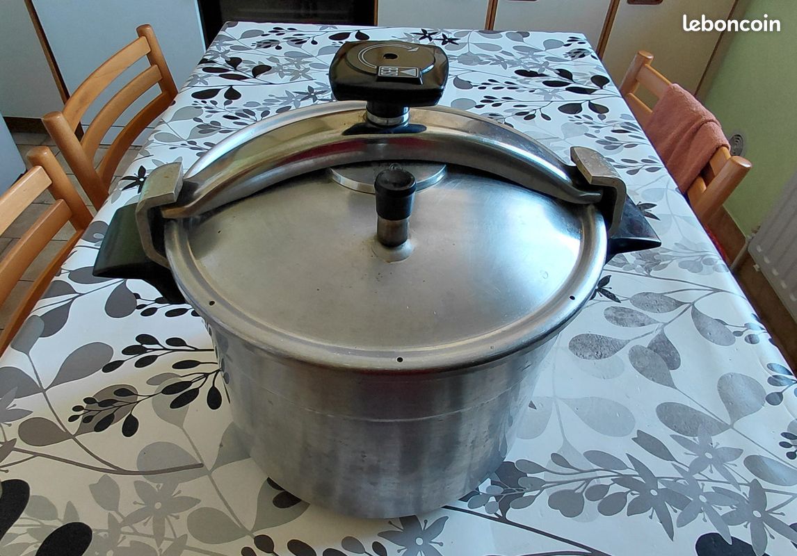 Cocotte Minute SEB Série K Aluminium 10 Litres – Ancienne, Poignées Bordeaux, Pièces