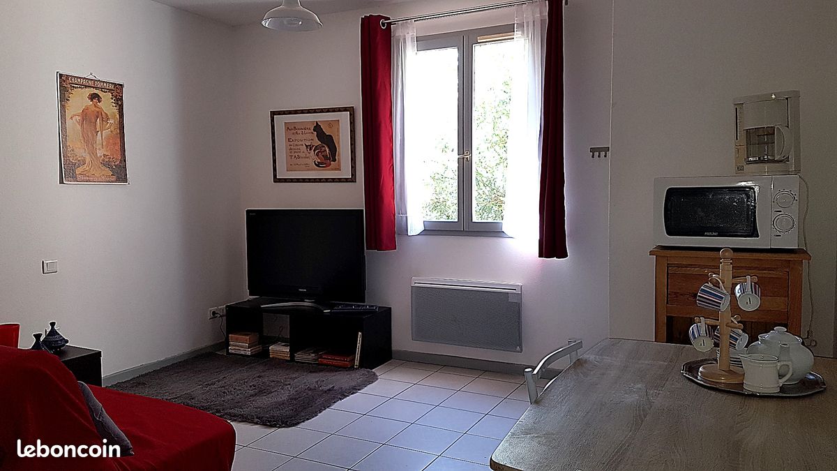 Appartement 1 pièce 18 m² · à Albi · 18 m² · 330 €