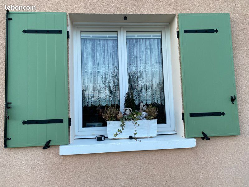 Volet battant aluminium vert (image 3)