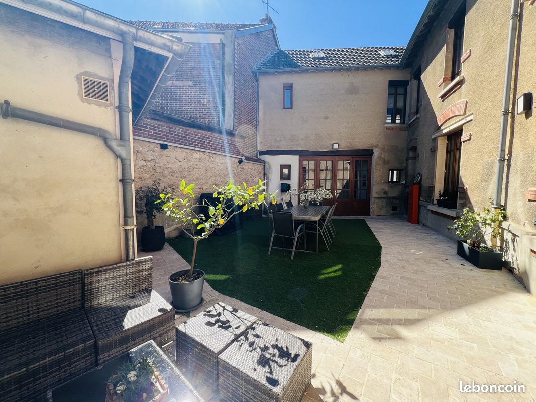 Maison 7 pièces 180 m² · à Villers-Allerand · 180 m² · 475 000 €