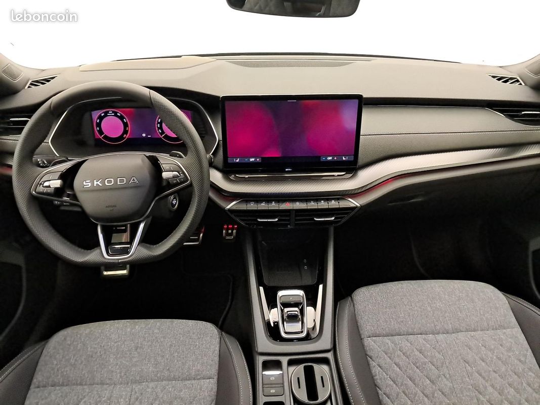 SKODA Octavia Combi 1.5 TSI Hybrid 150 ch ACT DSG7 Sportline (image 12)