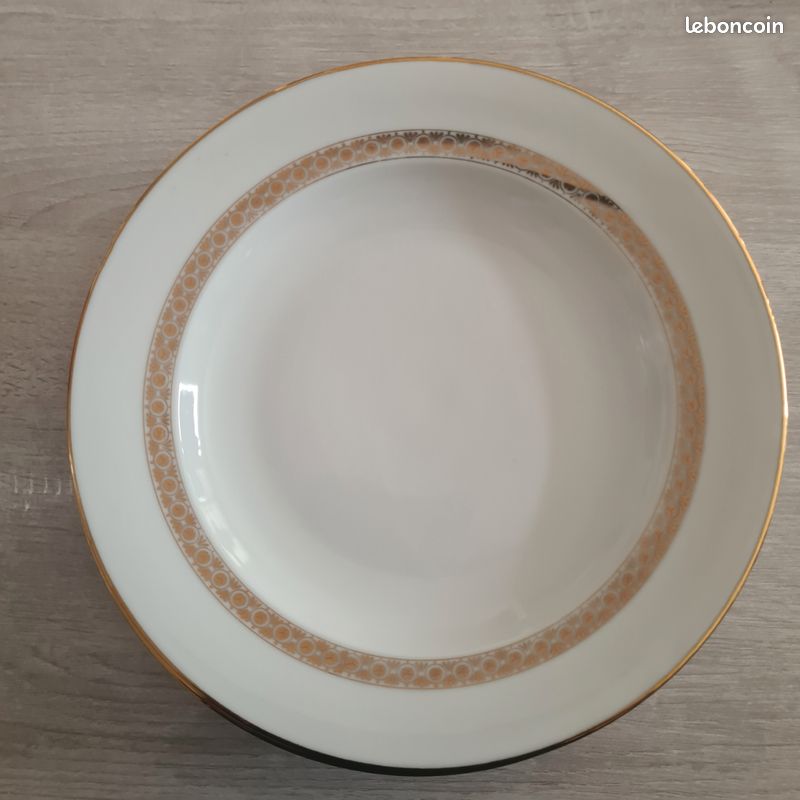 Lot de 6 assiettes creuses en porcelaine de Limoges – Bernardaud (image 1)