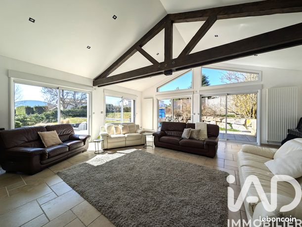Maison 13 pièces 250 m²
