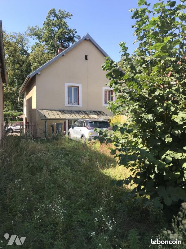 Maison 5 pièces 120 m² · à Larians-Et-Munans · 120 m² · 55 000 €