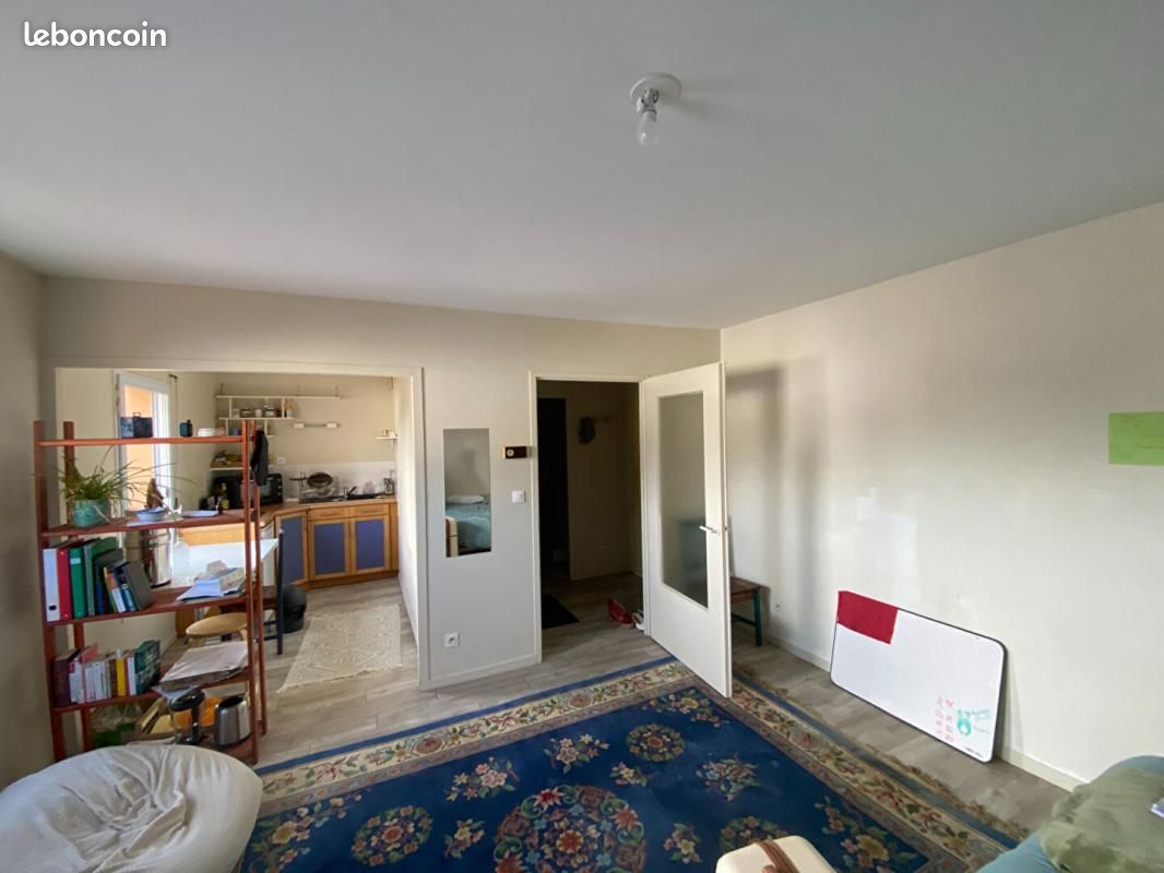 Appartement 1 pièce 32 m² · à La Roche-sur-Yon · 32 m² · 400 €