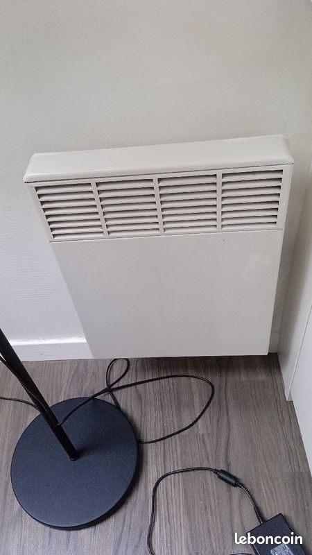 Radiateur mural (image 1)