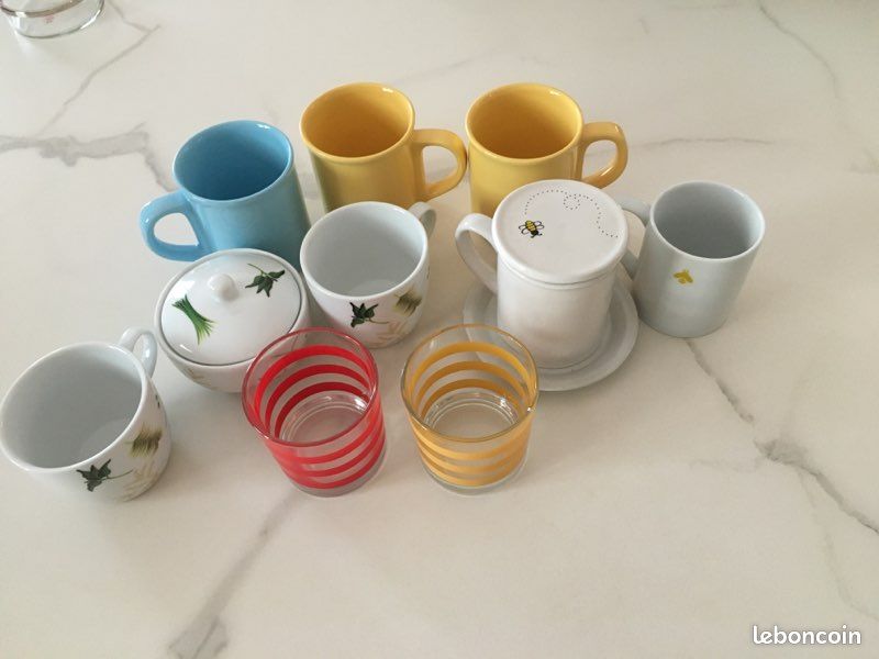 Ensemble tasses mugs sucrier verres (image 1)