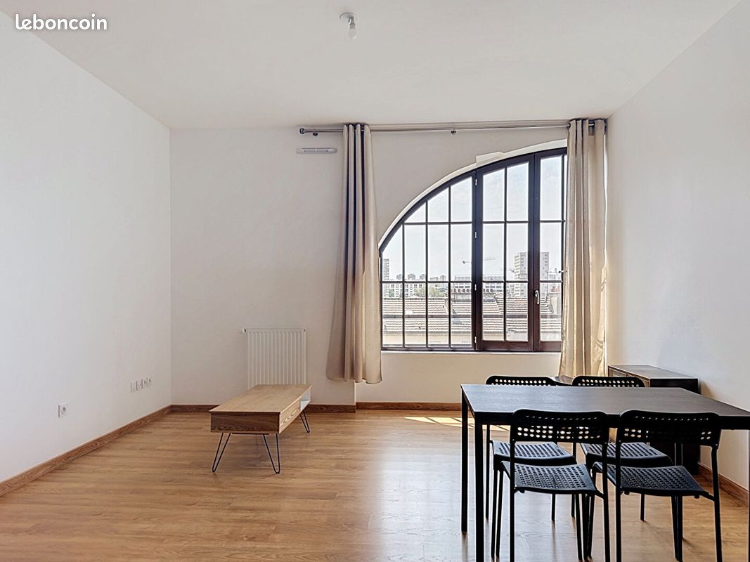 Appartement 4 pièces 82 m² · à Ivry-sur-Seine · 82 m² · 1 875 €