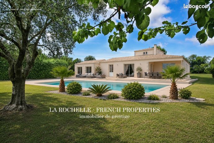 Propriété 7 pièces 257 m²
