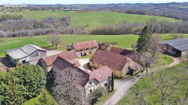 Maison 9 pièces 231 m²