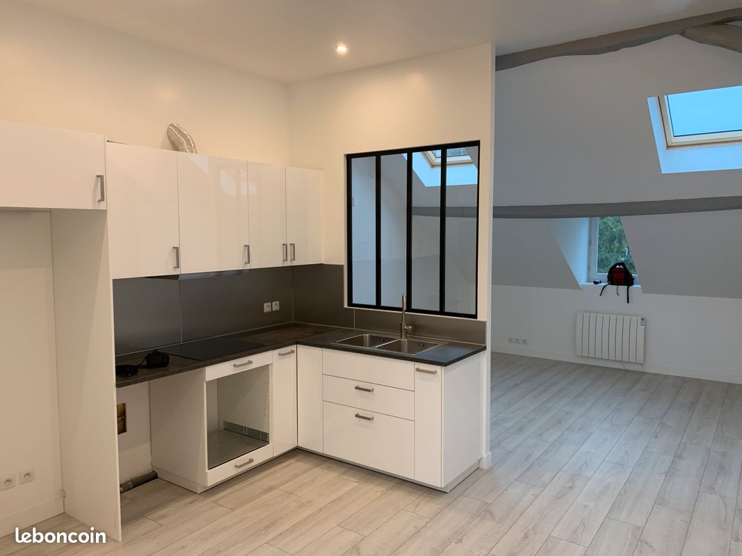 Appartement 3 pièces 44 m² · à Neauphle-le-Château · 44 m² · 1 020 €/mois
