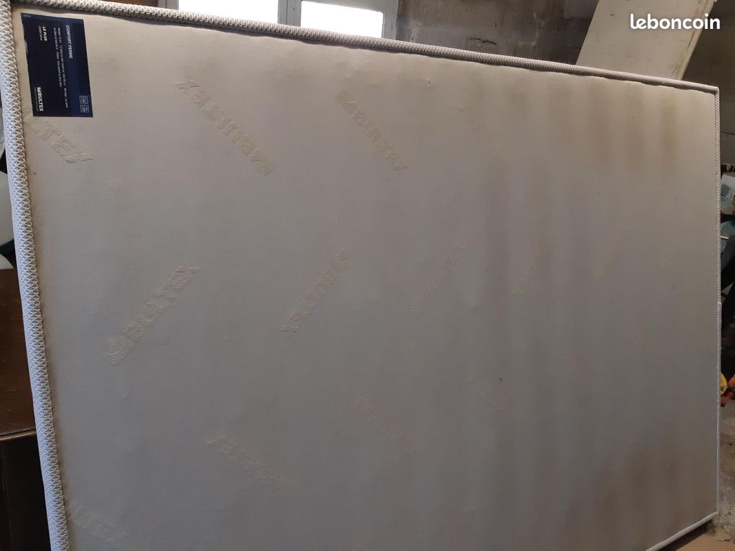 Vends sommier sur pieds (image 1)