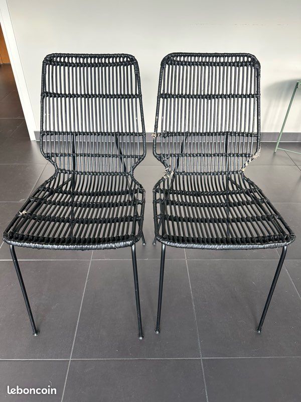 Chaises en rotin (image 1)
