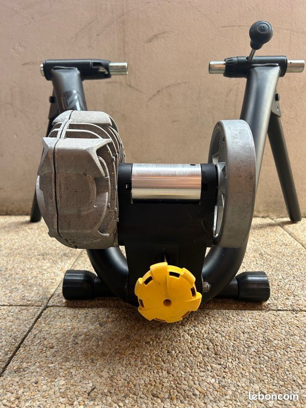 Home trainer RODILLO SARIS FLUID SMART KIT Équipements vélos