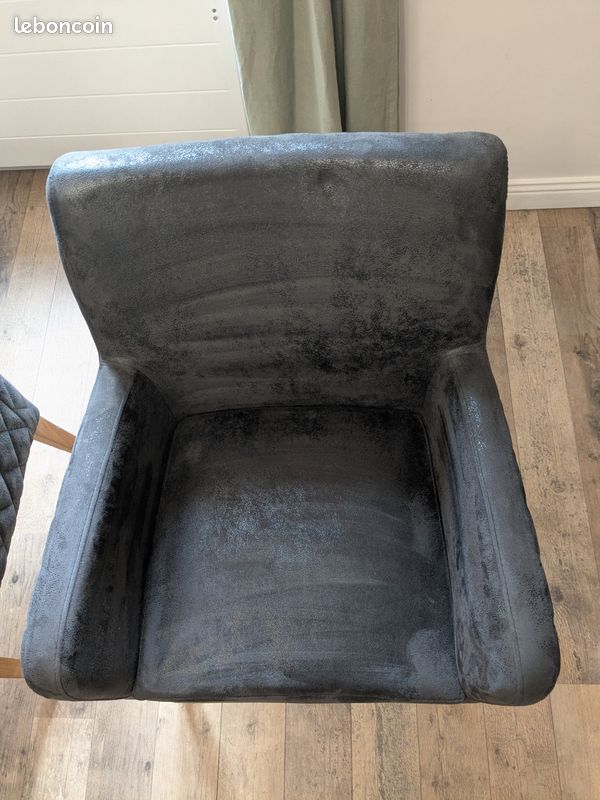 Fauteuils capitonnés marron (image 10)