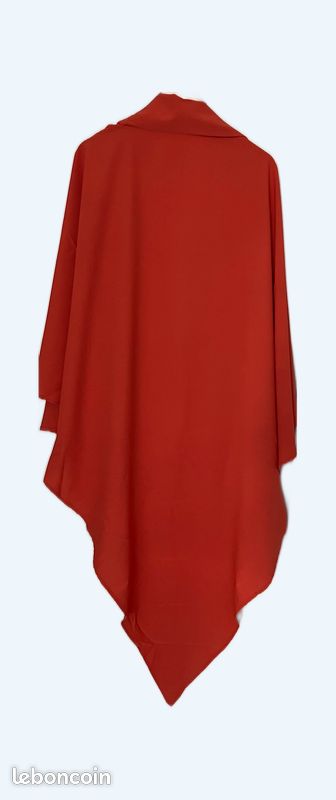 Khimar long (image 1)