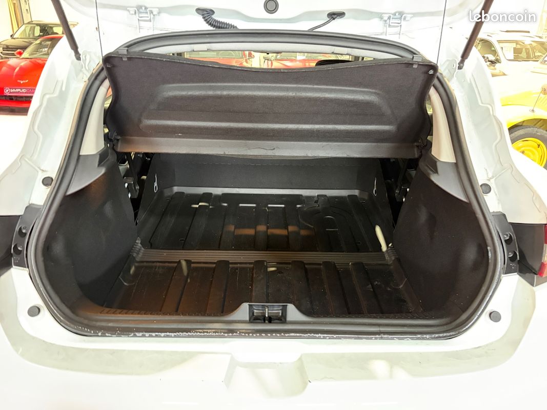 RENAULT CLIO IV 1.5 DCI 75 LIFE SOCIETE 75Ch Garantie 12 mois (image 19)