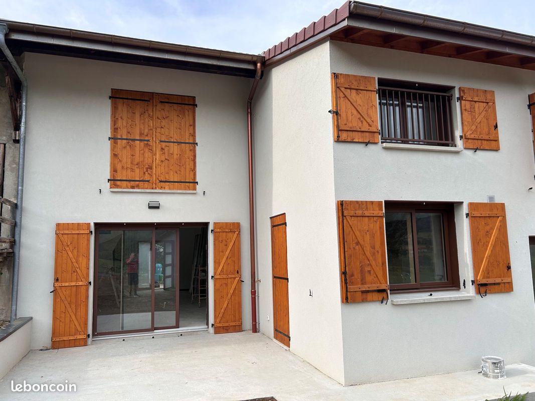 Maison 5 pièces 134 m² · à Présilly · 134 m² · 2 550 €/mois