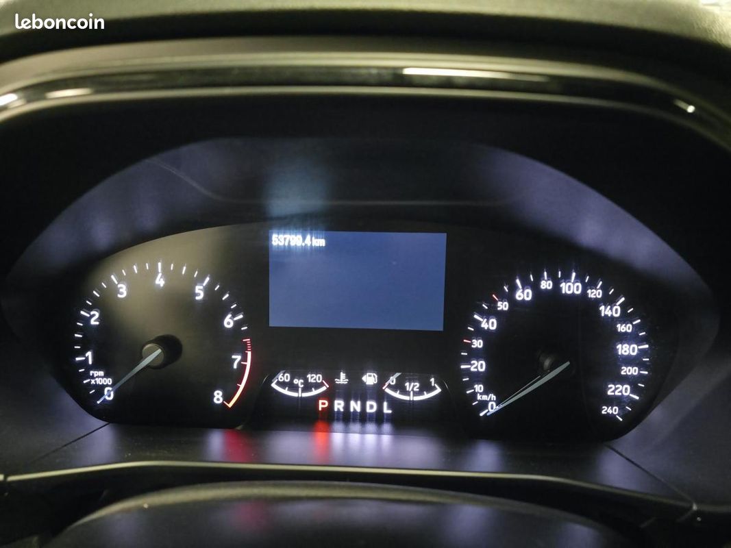 FORD FOCUS 1.0 EcoBoost mHEV - 155 - BVA ST Line (image 9)