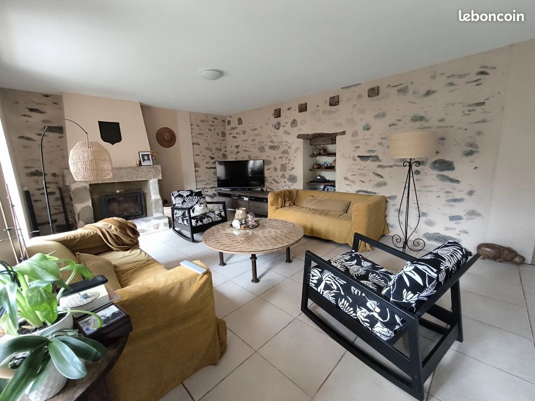 Maison 5 pièces 195 m² · à Saint-Junien · 195 m² · 280 800 €