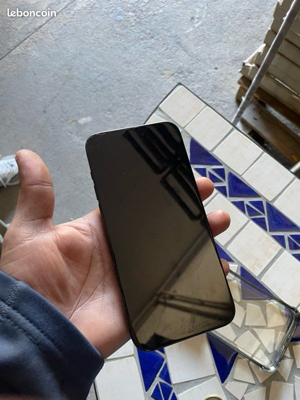 IPhone 15 pro Max 256gb (image 1)