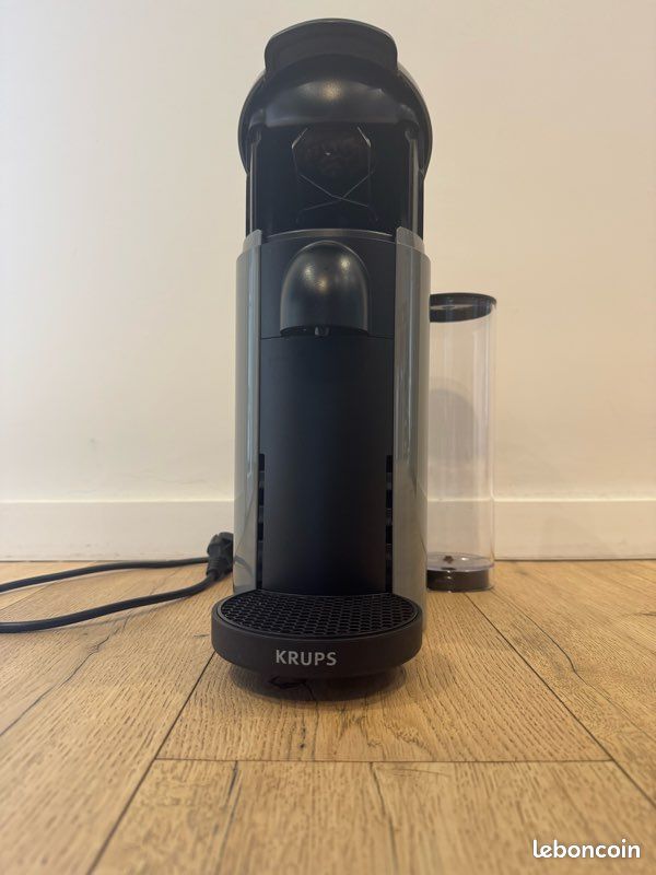 Nespresso KRUPS VERTUO (image 1)