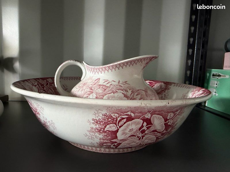 Service de toilette ancien (image 1)