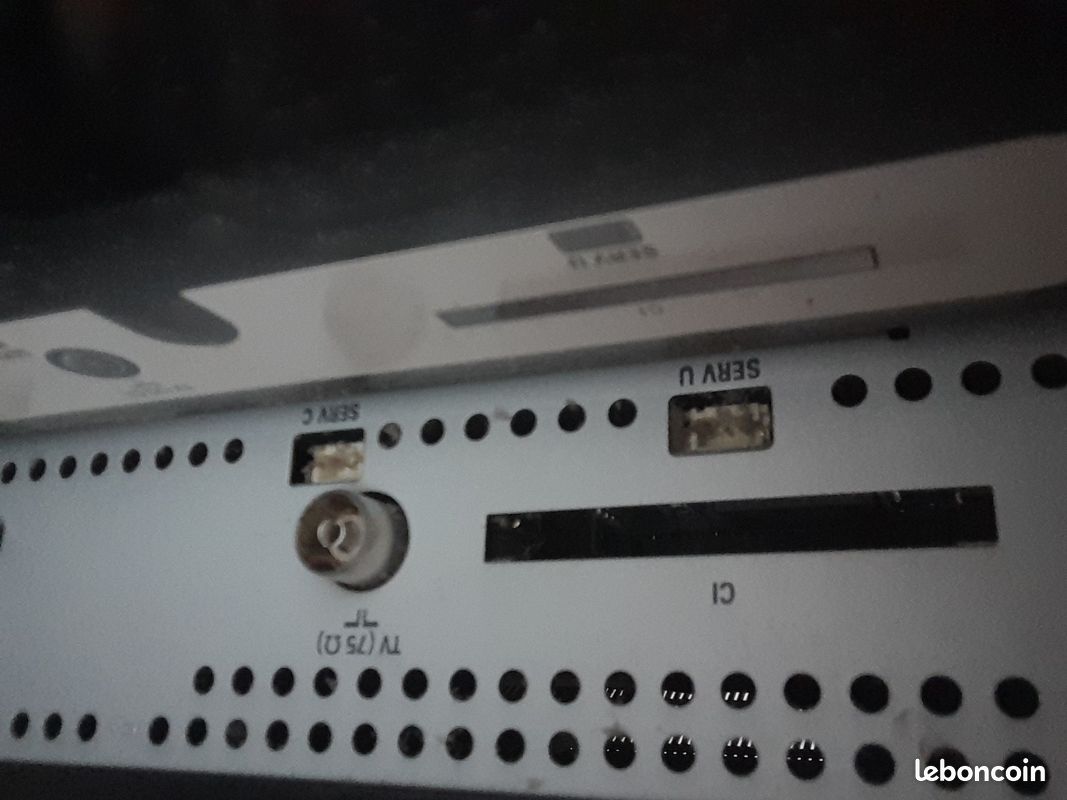 Télé écran plat 106 cm (image 7)