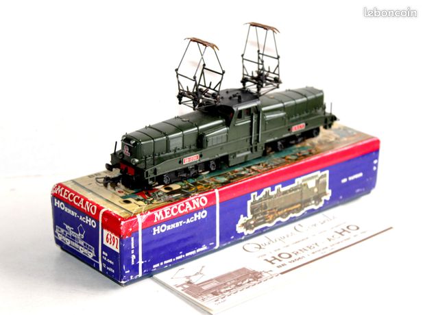 HORNBY . Motrice électrique . CC 7121 . 'SNCF' HO . REF 6372 – 1/87 - Modélisme