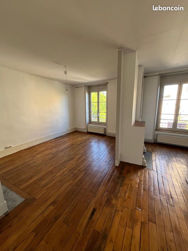 Appartement 5 pièces 98 m² · à Écully · 98 m² · 1 390 €/mois