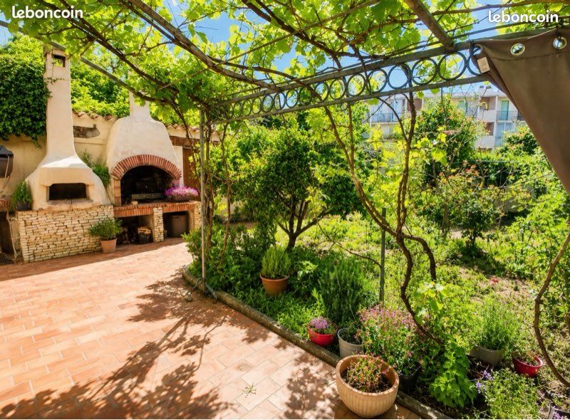 Maison 6 pièces 150 m² · à Marseille · 150 m² · 375 000 €