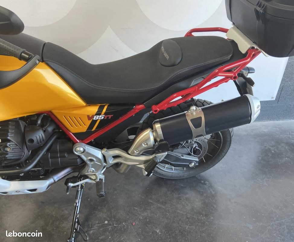 Moto Guzzi V85 TT 850 2024 (image 7)