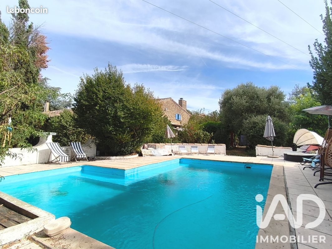 Maison 11 pièces 386 m² · à Montoison · 386 m² · 566 000 €