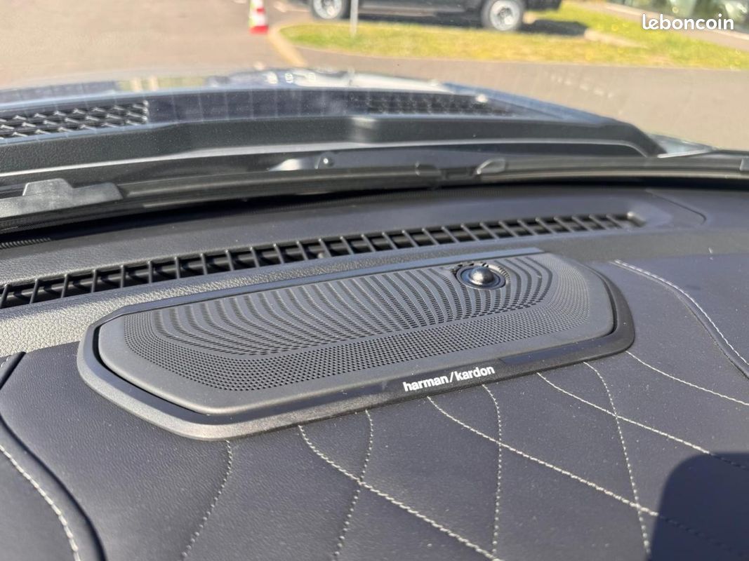 Dodge ram 1500 crew limited night edition rambox 2025 (image 17)