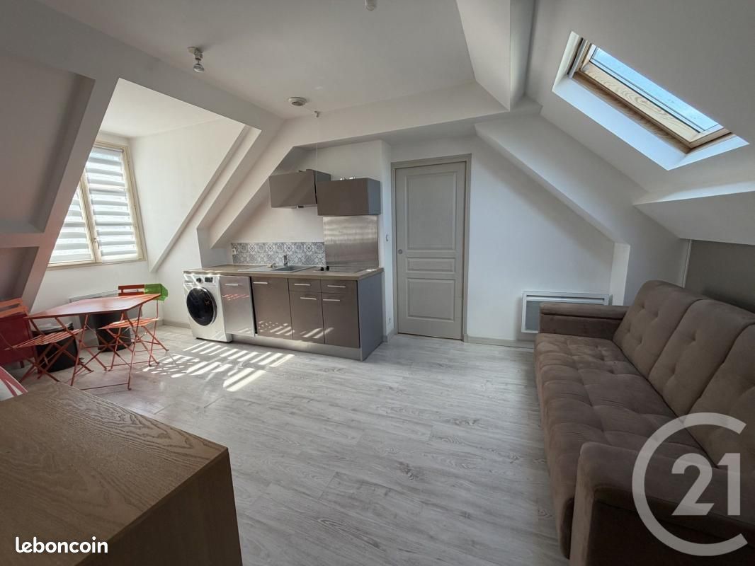 Appartement 2 pièces 28 m² · à Verneuil-en-Halatte · 28 m² · 695 €