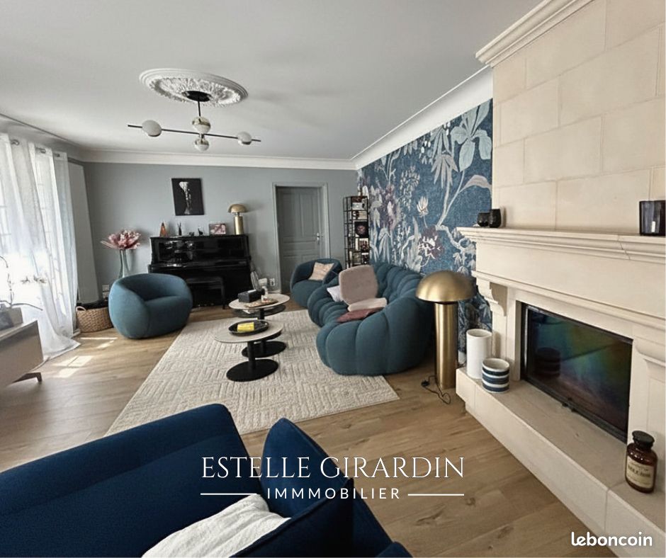 Maison 8 pièces 208 m² · à Carquefou · 208 m² · 736 000 €