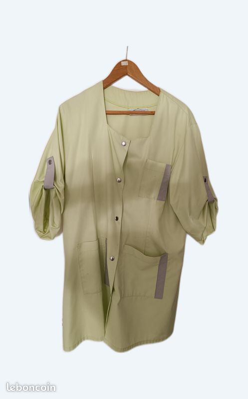 Blouse (image 1)