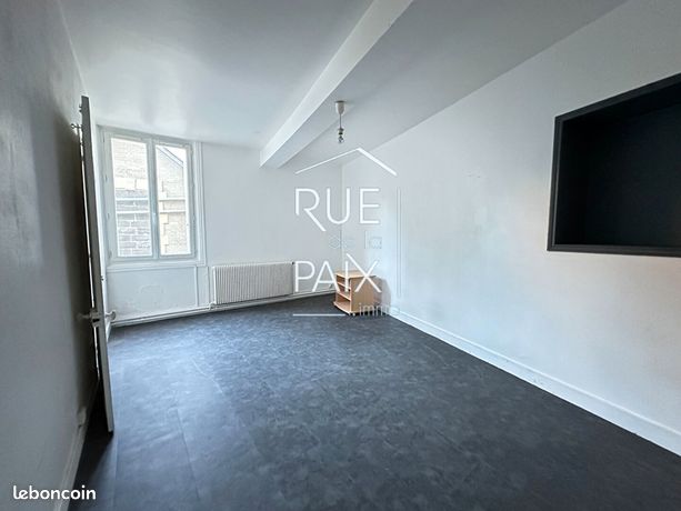 https://img.leboncoin.fr/api/v1/lbcpb1/images/15/de/f0/15def0a34cf90672850cdf37ca0e00d09c0dd8da.jpg?rule=ad-image