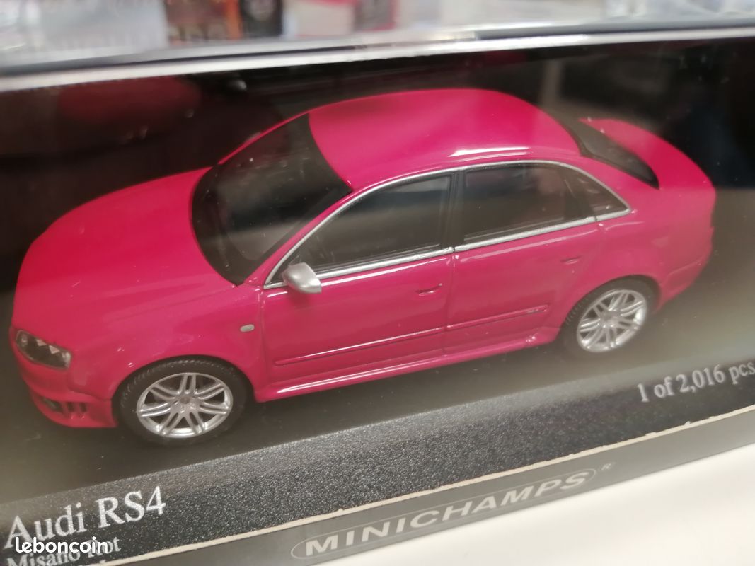 Audi RS4 2005 1/43 Minichamps - Collection