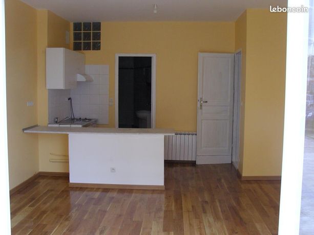Studio 1 pièce 27 m²
